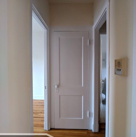 2651 N Spaulding Avenue 2E, Chicago, IL 60647
