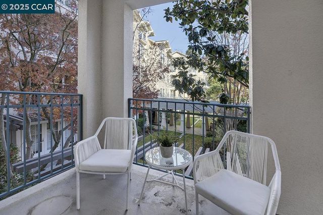 1860 Tice Creek Dr 1239, Walnut Creek, CA 94595