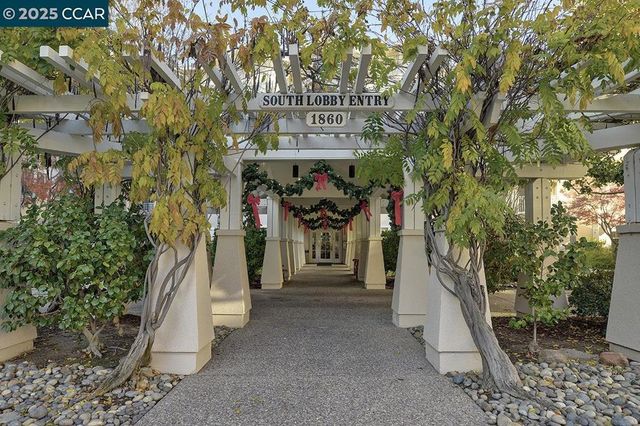 1860 Tice Creek Dr 1239, Walnut Creek, CA 94595