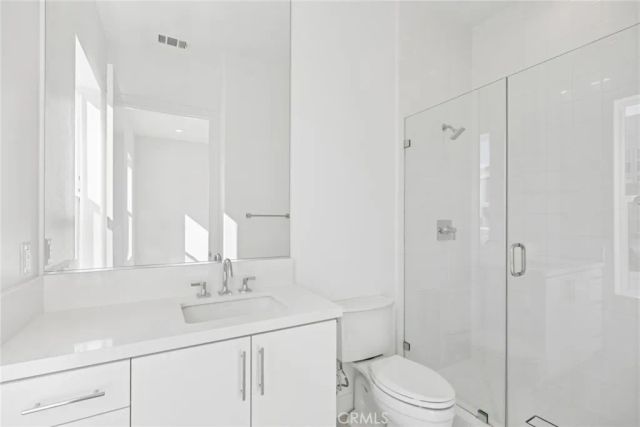 151 Paddlewheel, Lake Forest, CA 92630