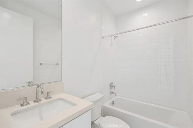 151 Paddlewheel, Lake Forest, CA 92630