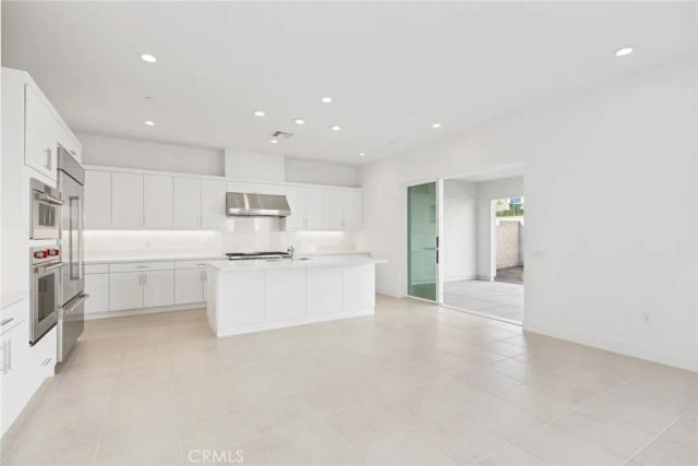 151 Paddlewheel, Lake Forest, CA 92630