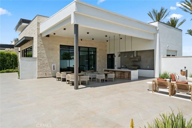 151 Paddlewheel, Lake Forest, CA 92630