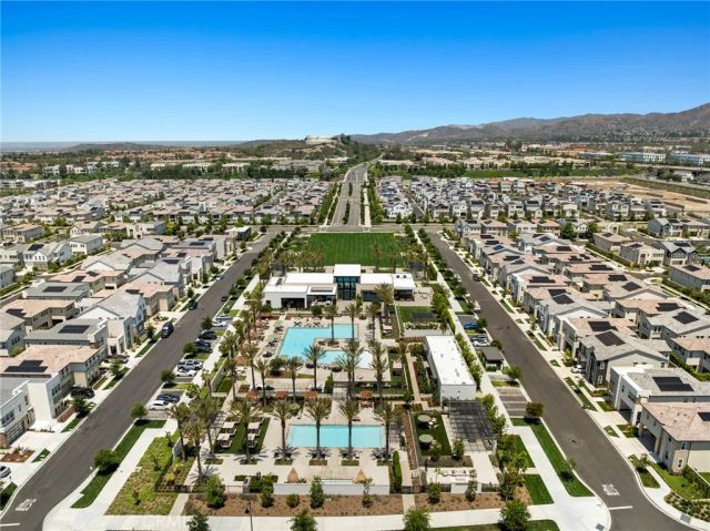 151 Paddlewheel, Lake Forest, CA 92630