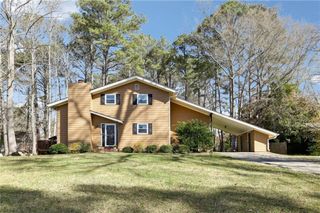 6 Lynn Circle, Newnan, GA 30263