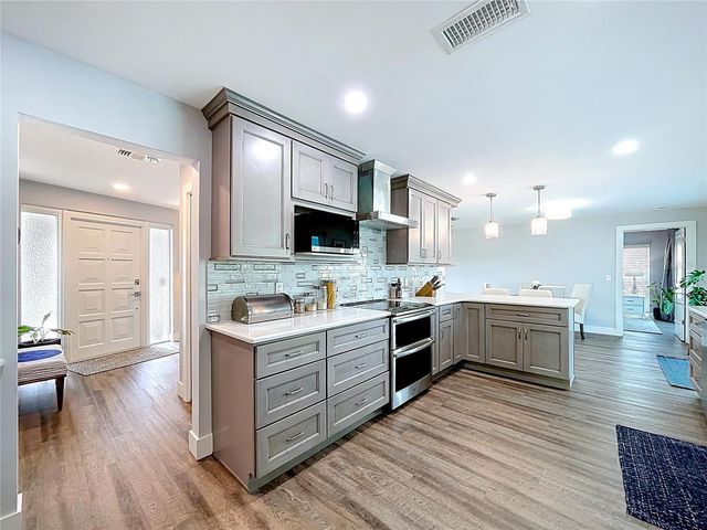 13879 KIMBERLY DRIVE, Largo, FL 33774