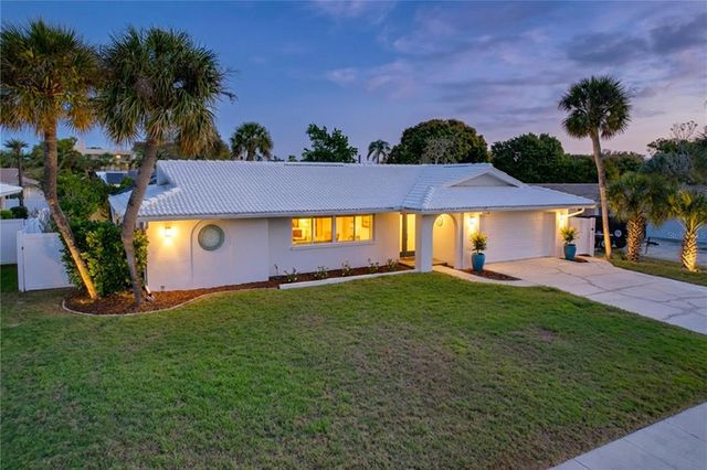 13879 KIMBERLY DRIVE, Largo, FL 33774