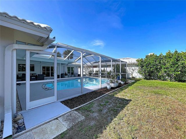 13879 KIMBERLY DRIVE, Largo, FL 33774