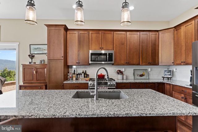100 STONE ARCH DR, Marysville, PA 17053