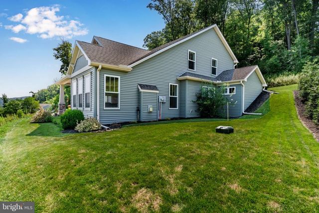 100 STONE ARCH DR, Marysville, PA 17053