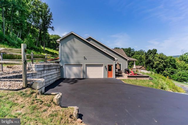 100 STONE ARCH DR, Marysville, PA 17053