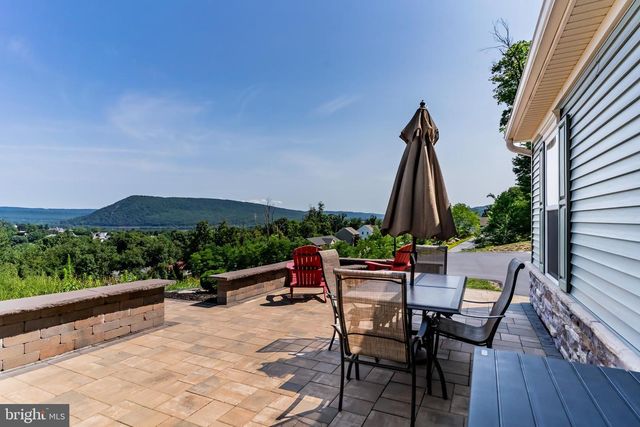 100 STONE ARCH DR, Marysville, PA 17053