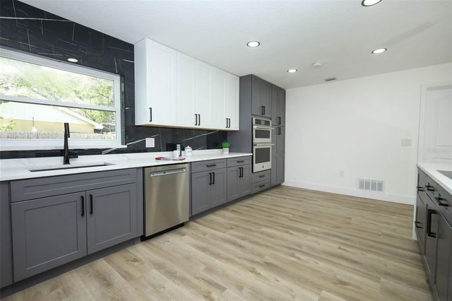 302 TIMBERCOVE CIRCLE, Longwood, FL 32779