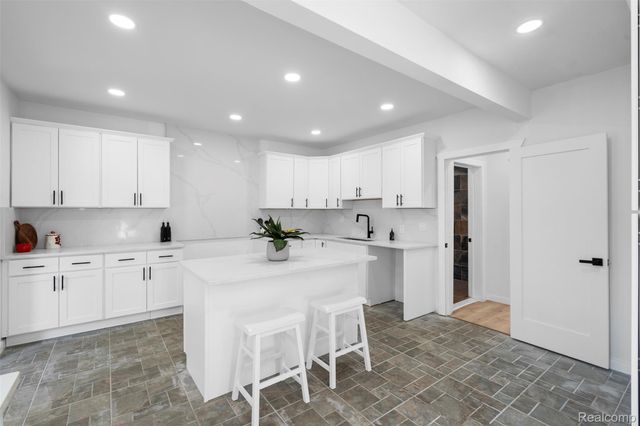 2409 Calvert Street, Detroit, MI 48206