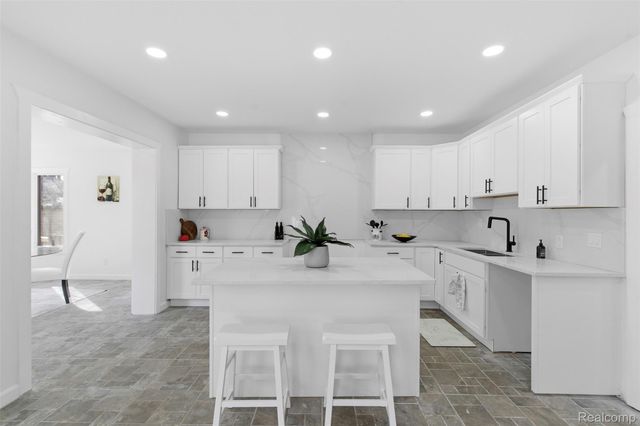 2409 Calvert Street, Detroit, MI 48206