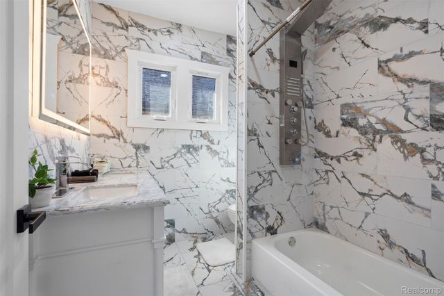 2409 Calvert Street, Detroit, MI 48206