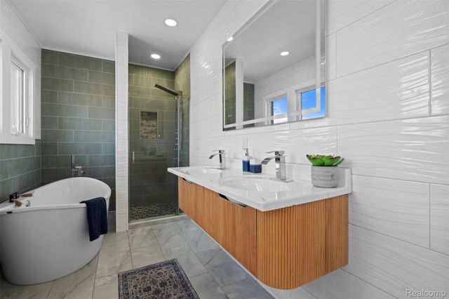 2409 Calvert Street, Detroit, MI 48206