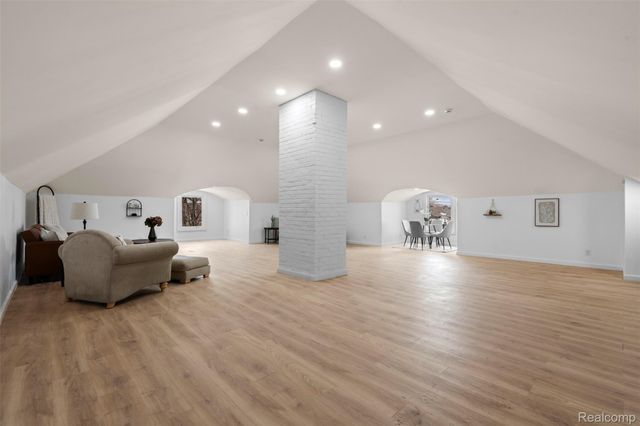 2409 Calvert Street, Detroit, MI 48206