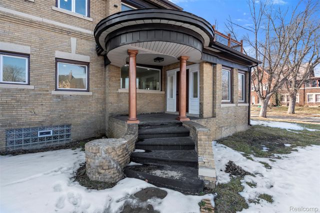 2409 Calvert Street, Detroit, MI 48206