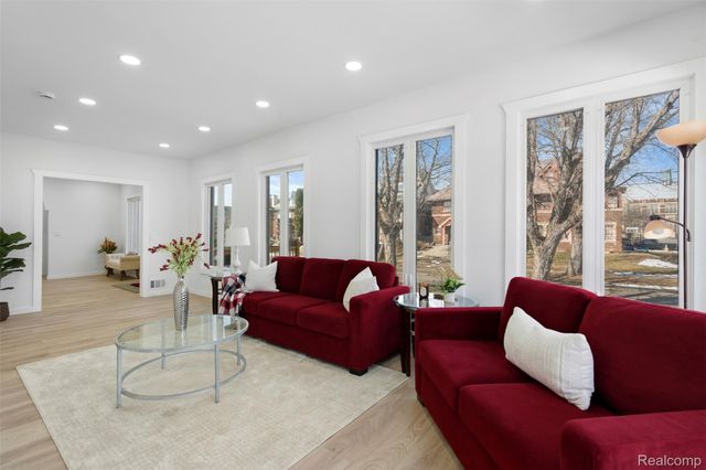 2409 Calvert Street, Detroit, MI 48206