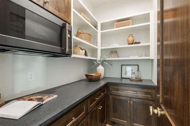 7225 Sunset Sail Avenue, Edmond, OK 73034