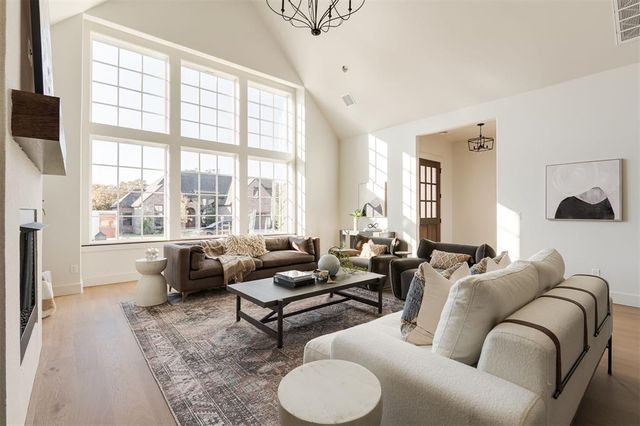 7225 Sunset Sail Avenue, Edmond, OK 73034