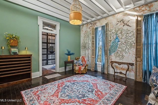 435 E College Avenue, Holly Springs, MS 38635