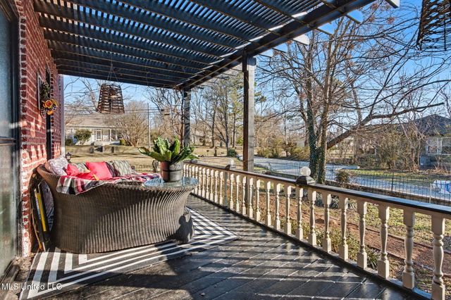 435 E College Avenue, Holly Springs, MS 38635