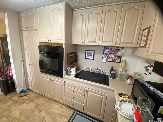 469 Ena Road 3509, Honolulu, HI 96815