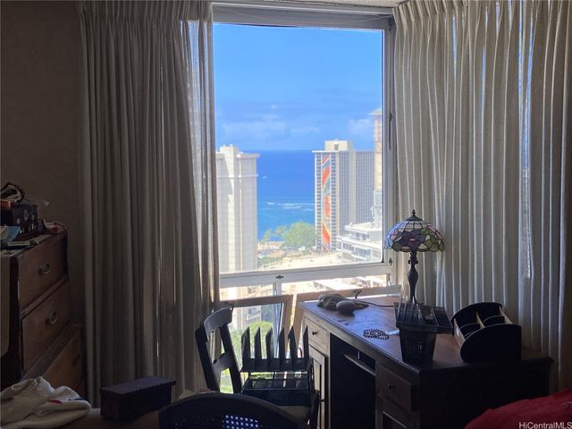 469 Ena Road 3509, Honolulu, HI 96815