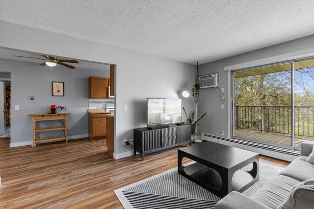10720 Rockford Road 313, Plymouth, MN 55442