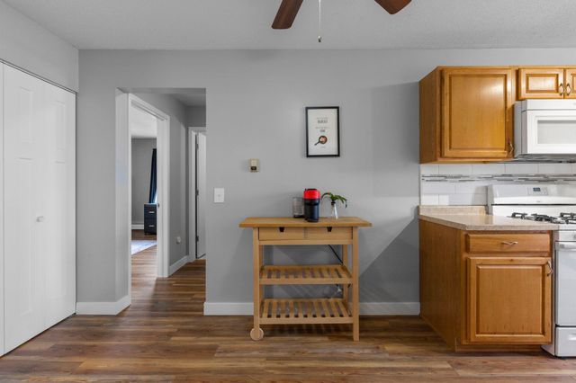 10720 Rockford Road 313, Plymouth, MN 55442