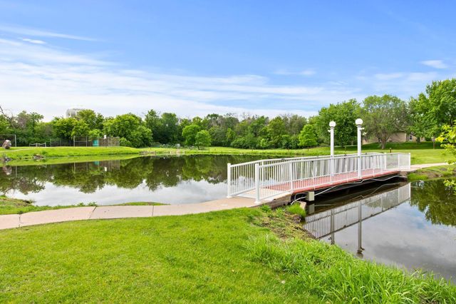 10720 Rockford Road 313, Plymouth, MN 55442
