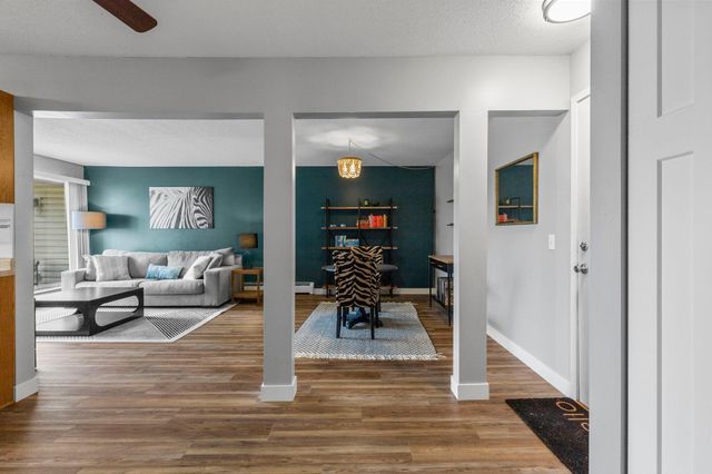 10720 Rockford Road 313, Plymouth, MN 55442