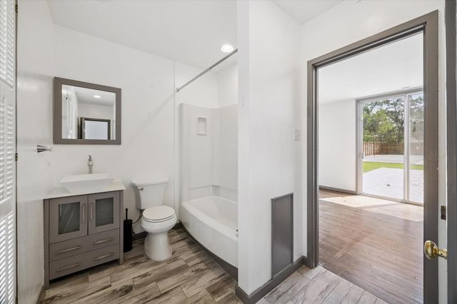 10807 Beinhorn Road, Houston, TX 77024