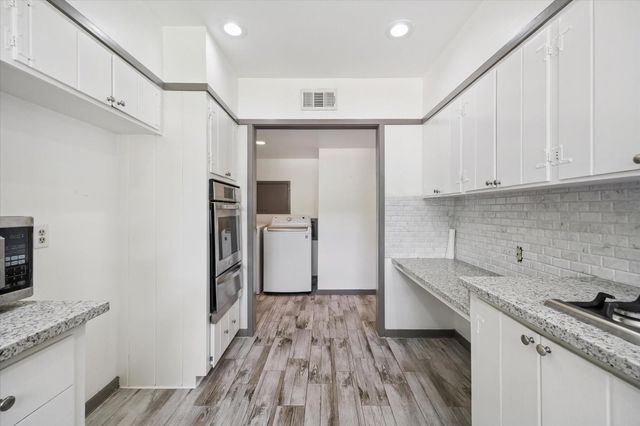 10807 Beinhorn Road, Houston, TX 77024