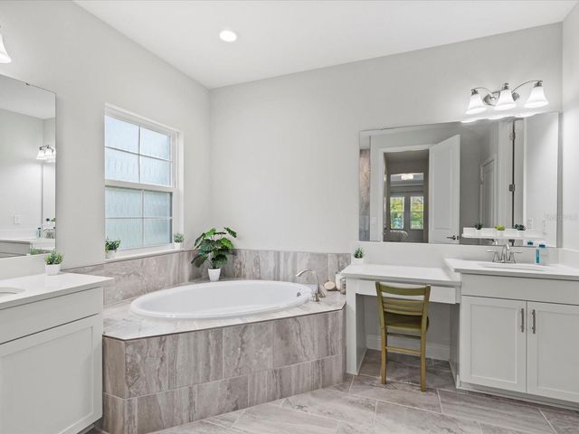 6092 HIDDEN BR DRIVE, Apollo Beach, FL 33572