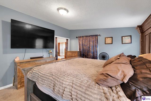 435 Thompson Lane, Vine Grove, KY 40175