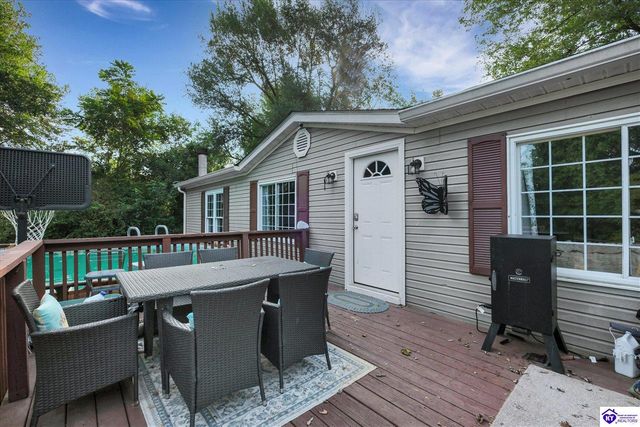 435 Thompson Lane, Vine Grove, KY 40175