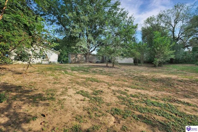 435 Thompson Lane, Vine Grove, KY 40175