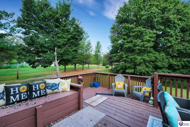 435 Thompson Lane, Vine Grove, KY 40175