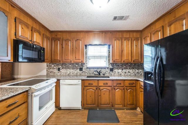 77 Oliver Drive, Warner Robins, GA 31088