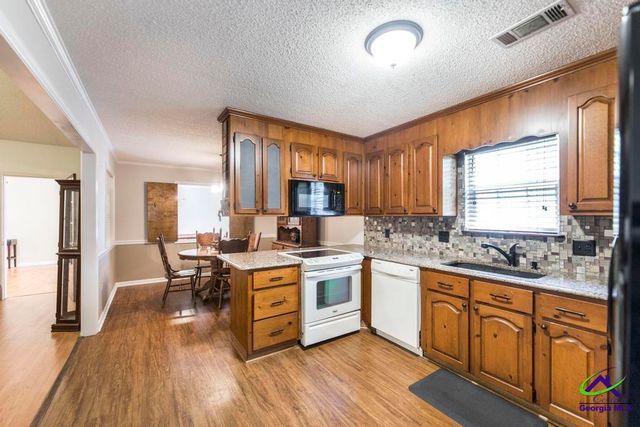 77 Oliver Drive, Warner Robins, GA 31088