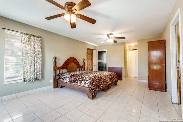 1022 S Hamilton, San Antonio, TX 78207