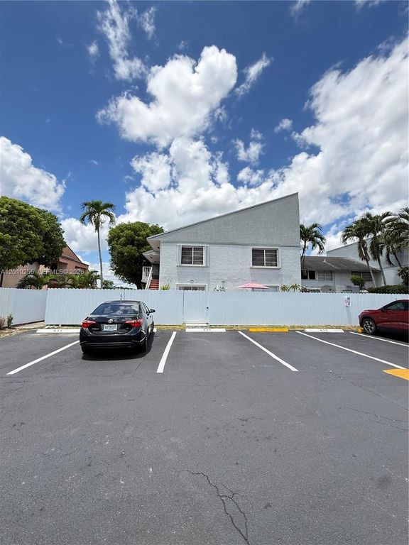 8480 SW 156th Place 620, Miami, FL 33193