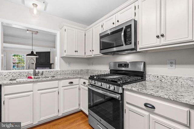 540 CURRANT TER NE, Leesburg, VA 20176