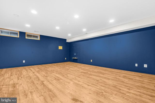 540 CURRANT TER NE, Leesburg, VA 20176