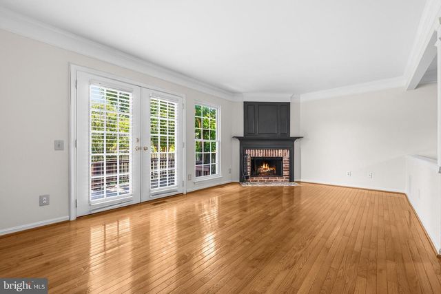 540 CURRANT TER NE, Leesburg, VA 20176