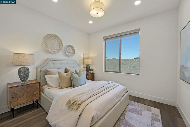 5866 Silhouette Ct, Dublin, CA 94568