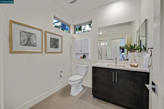 5866 Silhouette Ct, Dublin, CA 94568